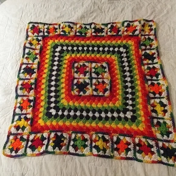 Laigh-Logan Creations - crochet baby afghan - Picture 1 of 2